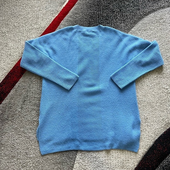 J.McLaughlin Baby Blue V Neck Preppy Cashmere Sweater - Picture 3 of 4